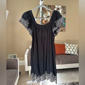 Black Dress with White/Beige Embroidery Size Small